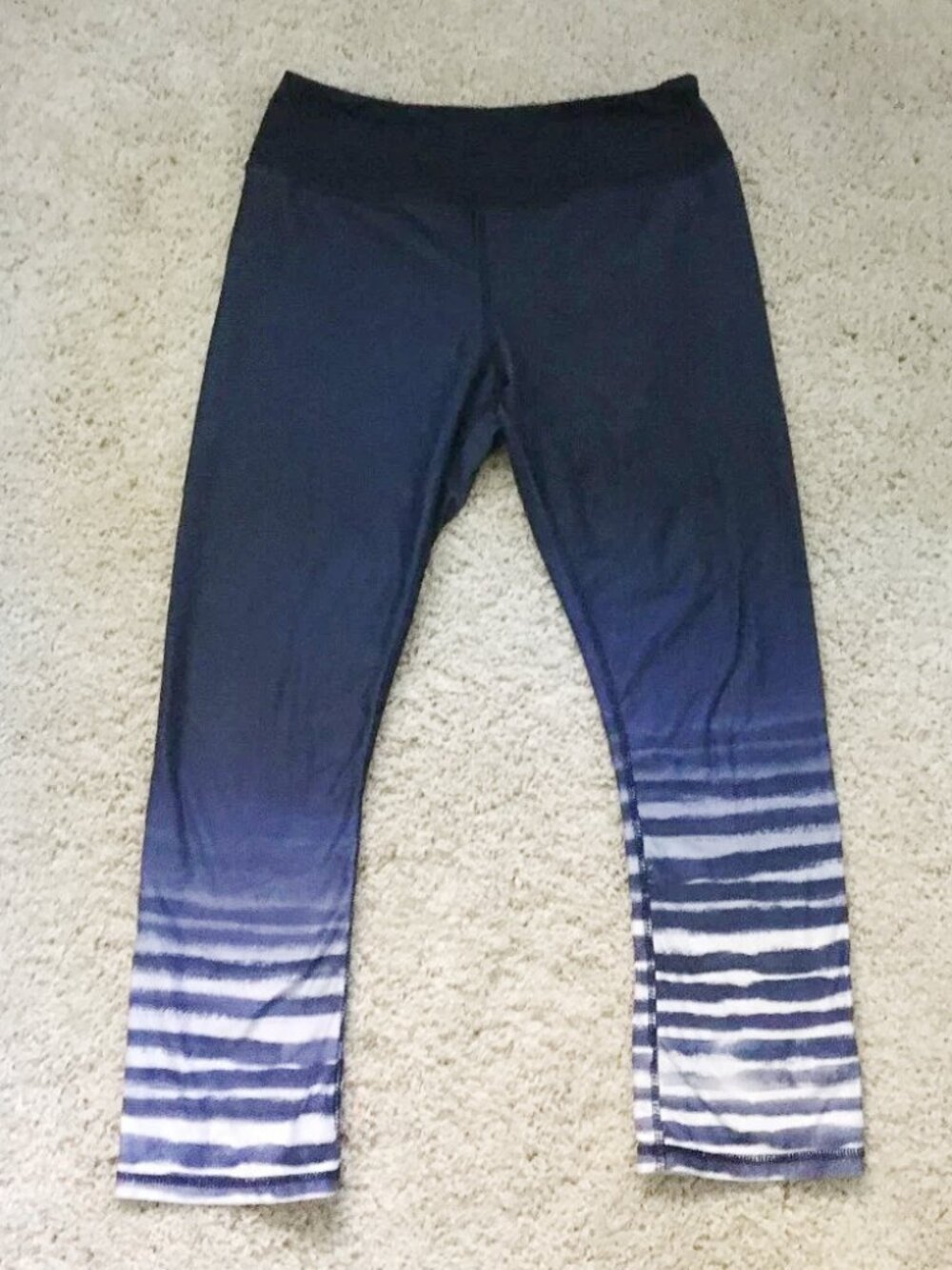 Kyodan White-Capped Waves Cropped High-Waist Yoga Pants Size Small